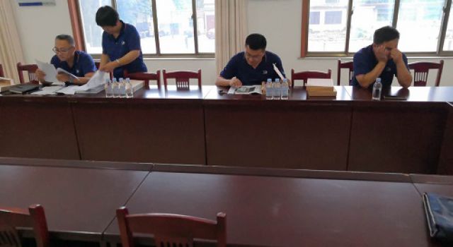 一公司檢查組對(duì)膠海線(xiàn)總監(jiān)辦進(jìn)行六月份檢查