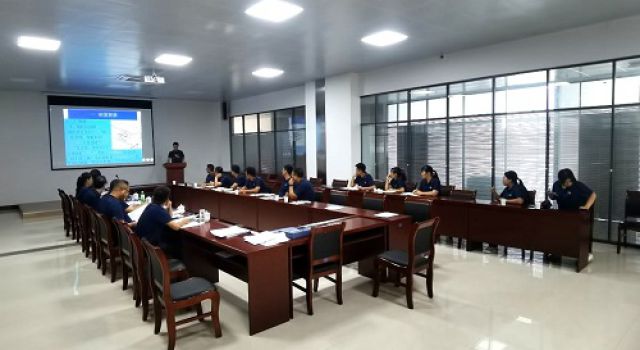 經(jīng)營與科研處組織召開科研立項(xiàng)評審會(huì)議