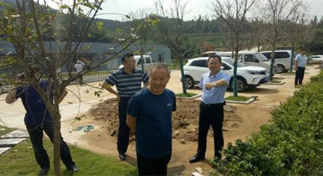 日照市嵐山區(qū)與市區(qū)連接線三期（廈門路南延）工程進(jìn)行交工驗(yàn)收準(zhǔn)備工作