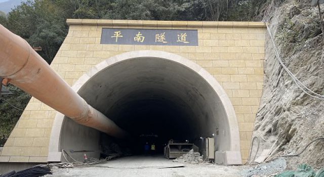 誓把蜀道變通途——九綿高速建設(shè)現(xiàn)場紀(jì)實(shí)