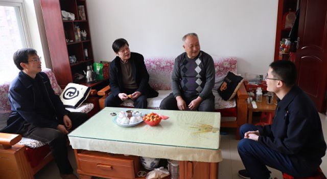 情系國外員工、走訪慰問家屬----公司工會主席一行走訪慰問赴南蘇丹朱巴-倫拜克項目員工家屬