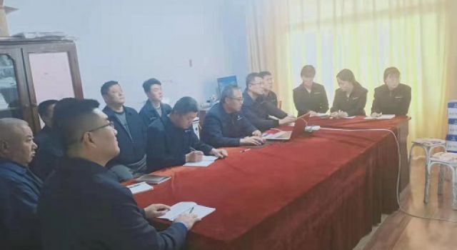 新寧高速總監(jiān)辦組織學(xué)習(xí)傳達(dá)總公司、一公司年會會議精神