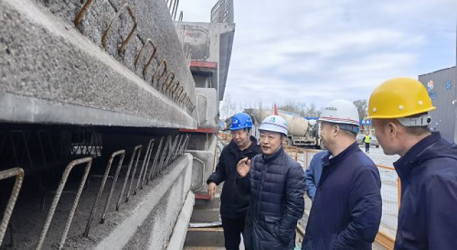 山東高速集團(tuán)建設(shè)管理分公司黨委書記、董事長薛志超一行調(diào)研濟(jì)高高速項目