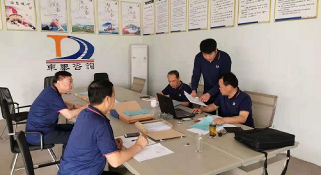 十公司考核組對高青趙班路監(jiān)理處進(jìn)行月度考核