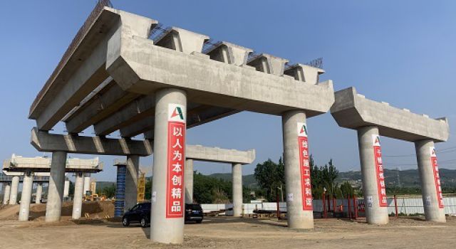 提速“犇”跑，濟(jì)濰高速四合同樁基施工過半