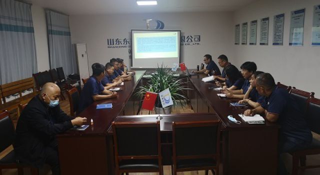 張臺(tái)線總監(jiān)辦傳達(dá)總公司半年會(huì)議精神