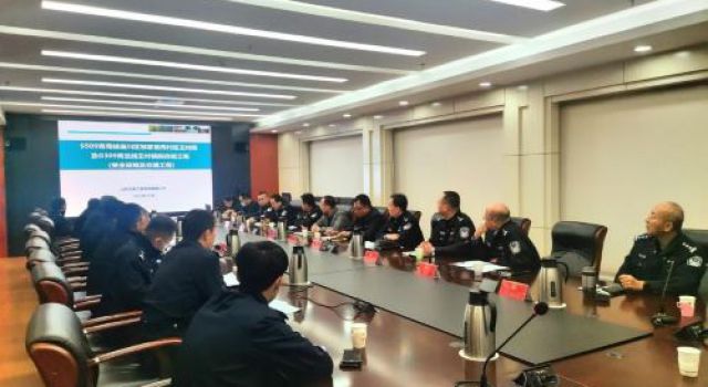淄博市交警支隊組織經(jīng)十路東延“三同時”討論會