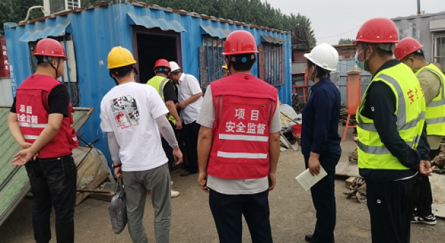 日照市嵐山區(qū)交通運輸局對南沿海公路高架項目進行消防專項檢查
