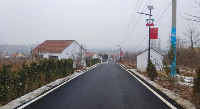 沂源縣2023年度四好農(nóng)村路一標段面層攤鋪完成